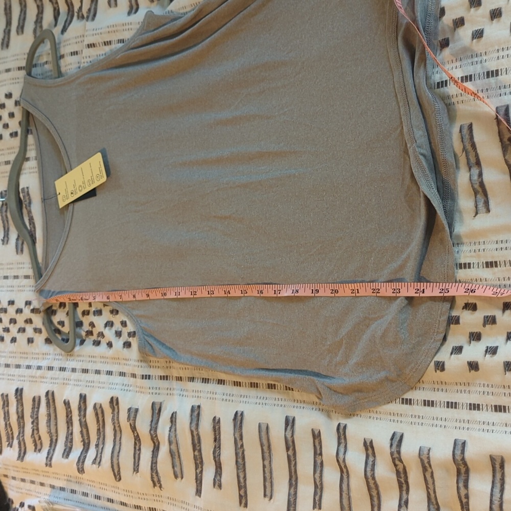 Tank top - Picture 3 of 3